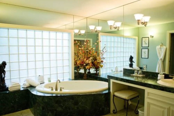 The Sanford House Inn & Spa