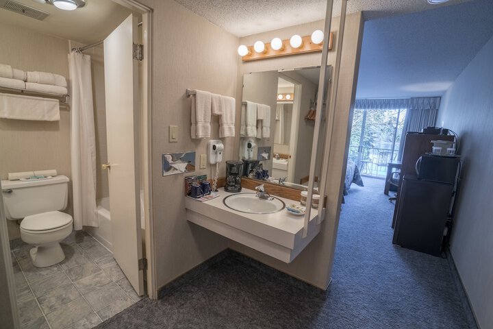 Room 18 of 29