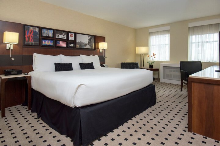 Room 15 of 36
