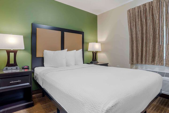 Room 17 of 26