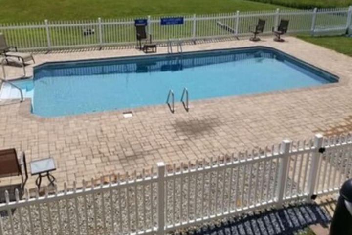 Pool 8 of 49
