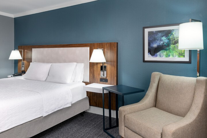 Room 12 of 44