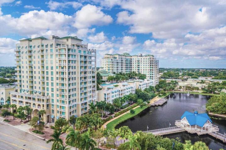 Tropical Coastal Resort Boynton Beach