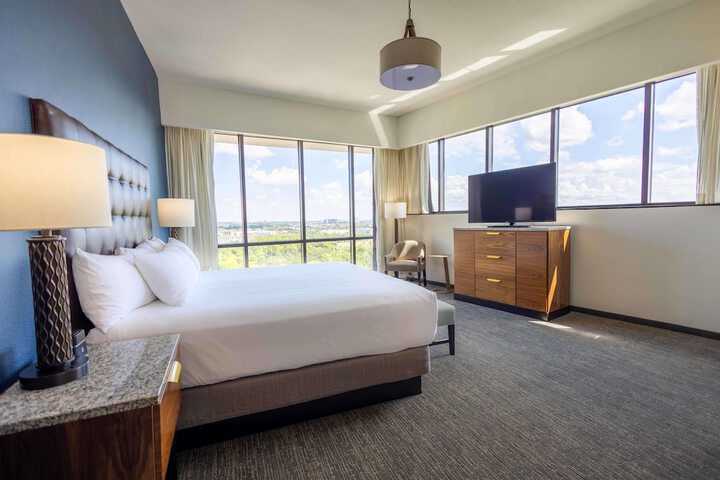 Room 34 of 89