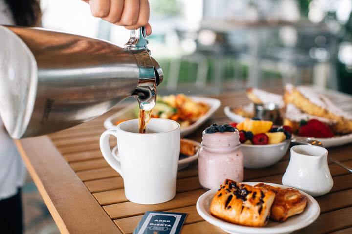 Breakfast/Coffee Service 60 of 86