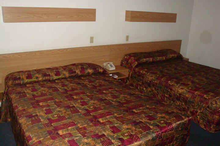 Room 32 of 41