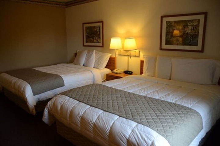 Room 23 of 38