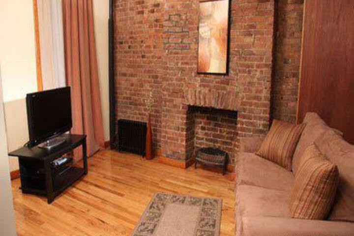 UPPER YORKVILLE SUITES