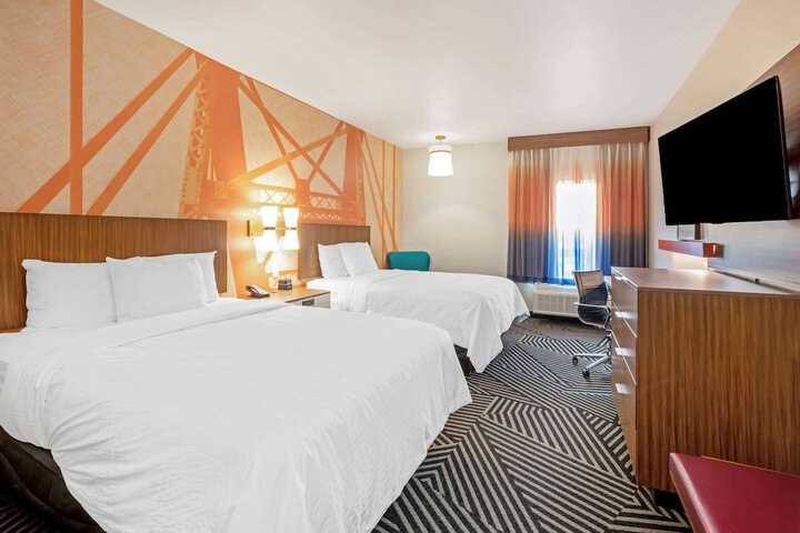Room 18 of 40