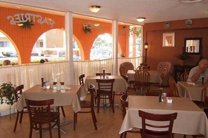 Knights Inn Hallandale