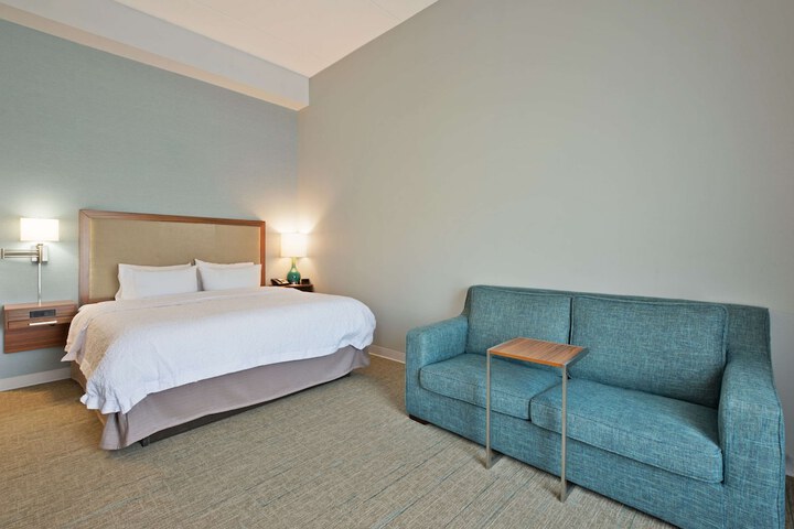 Hampton Inn & Suites North Huntingdon-Irwin