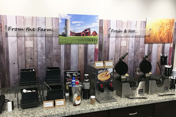 Breakfast/Coffee Service 27 of 37