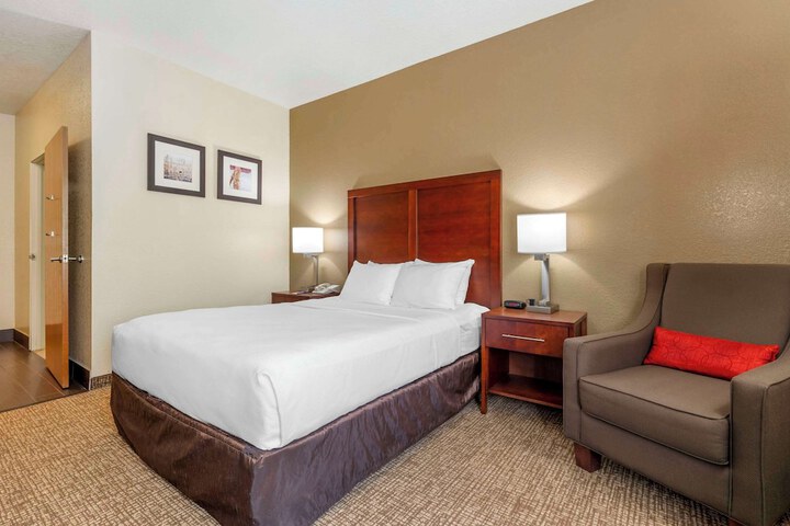 Room 34 of 38