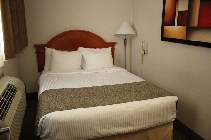 Room 36 of 61