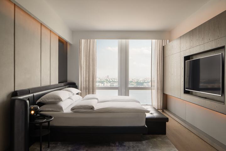 Hotel 7 of 141