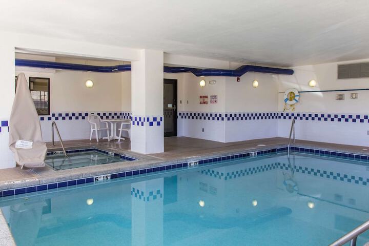 Pool 4 of 31