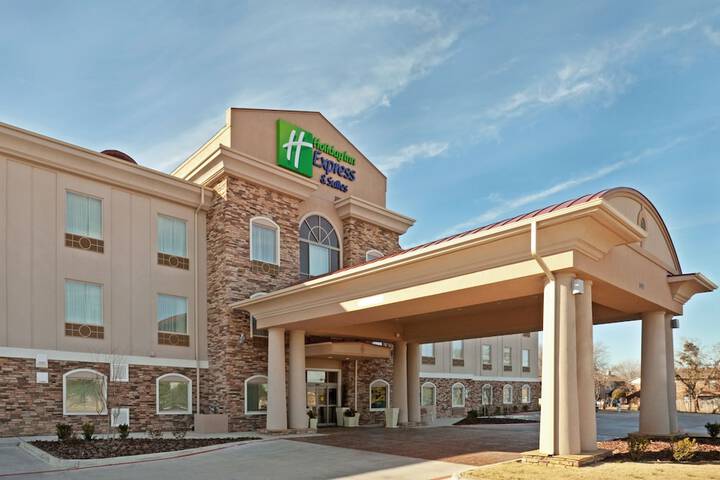 Hotel 3 of 48