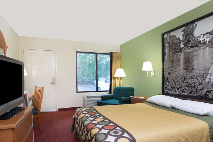 Room 13 of 14