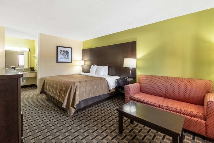 Room 14 of 27