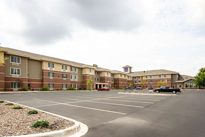 Hotel 2 of 35