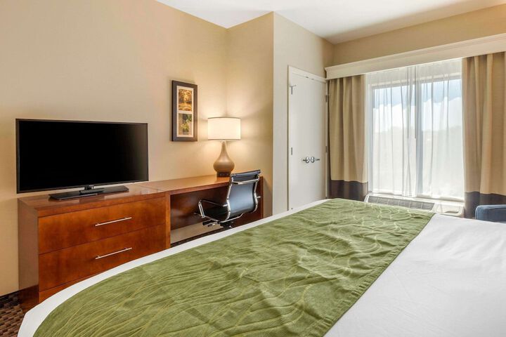 Room 15 of 36