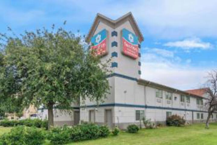 Best Western Winscott Inn & Suites