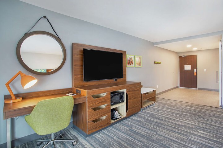 Room 19 of 25