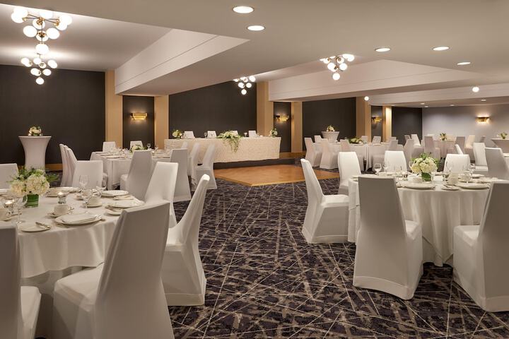 Ballroom/Hall 32 of 35
