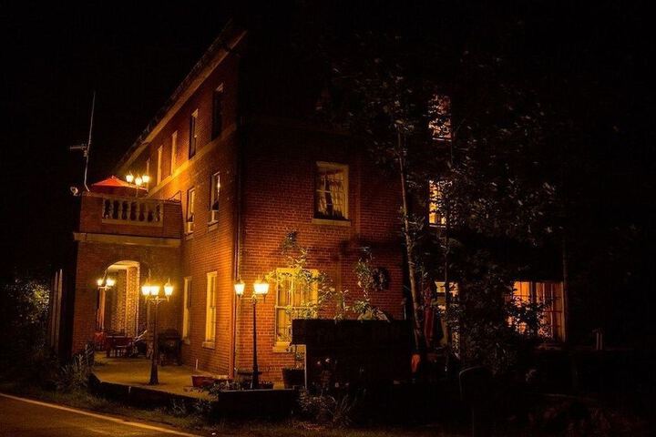 Hotel 2 of 33