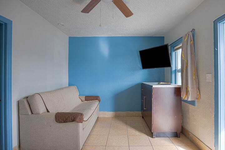 Room 20 of 65