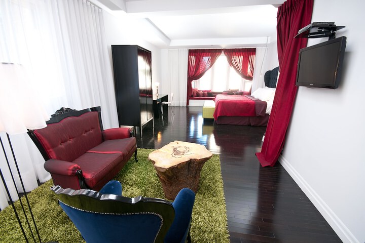 Room 22 of 78