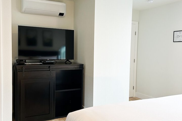 Room 50 of 131
