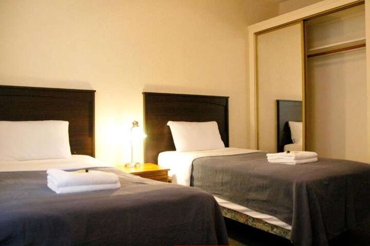 Room 15 of 27