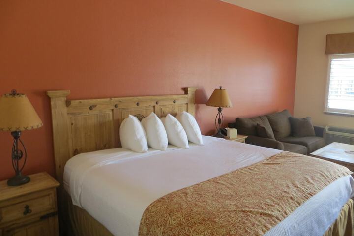 Room 34 of 58