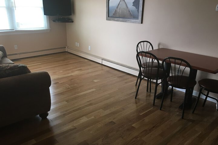 Room 32 of 49