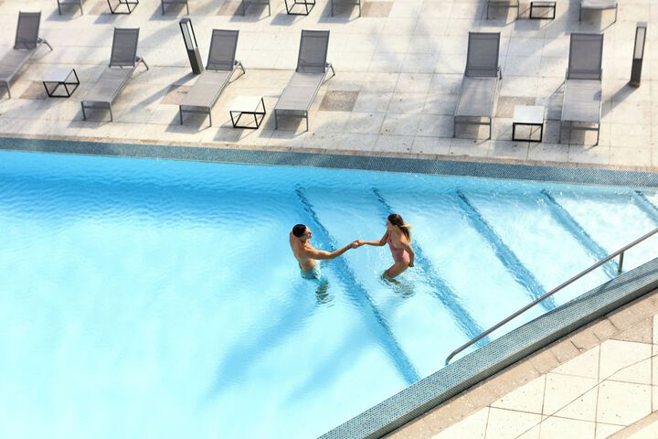 Pool 10 of 81