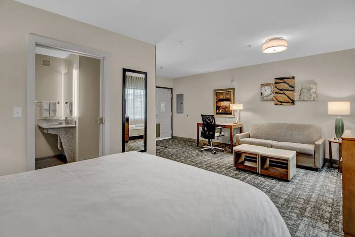 Staybridge Suites Salt Lake-West Valley City by IHG
