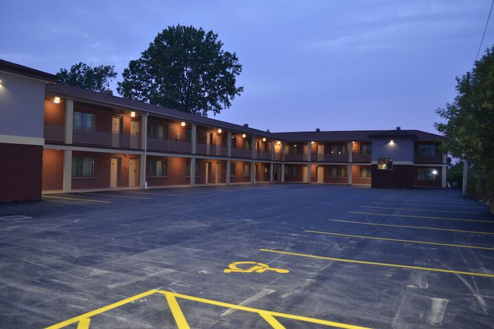 Hotel 3 of 39