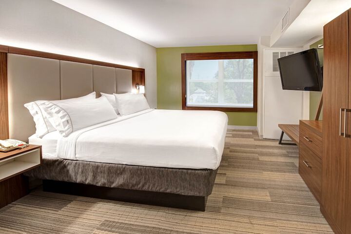 Room 21 of 50