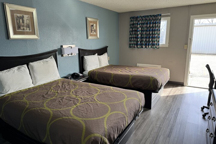 Room 16 of 29