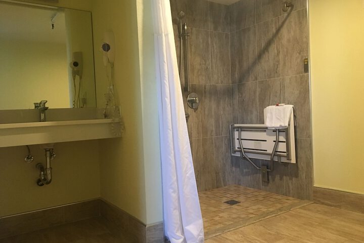 Travelodge by Wyndham Fairfield / Napa Valley