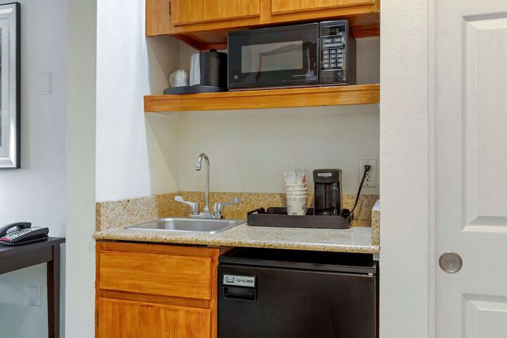 Best Western Plus Rockwall Inn & Suites