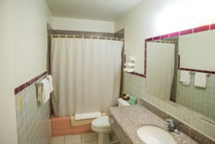 Room 25 of 27