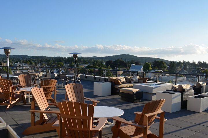 Majestic Inn & Spa