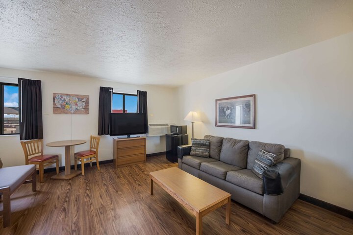 Room 14 of 32