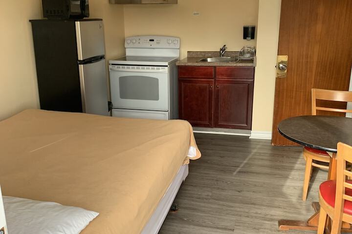 Room 50 of 85