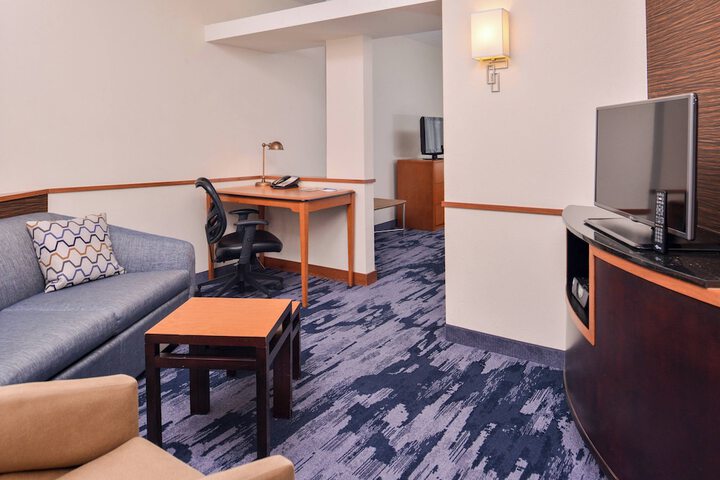 Room 12 of 27
