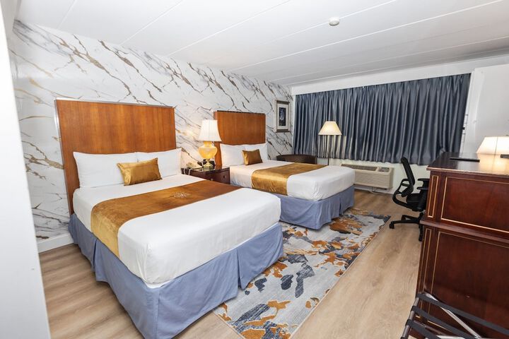 Metro Points Hotel