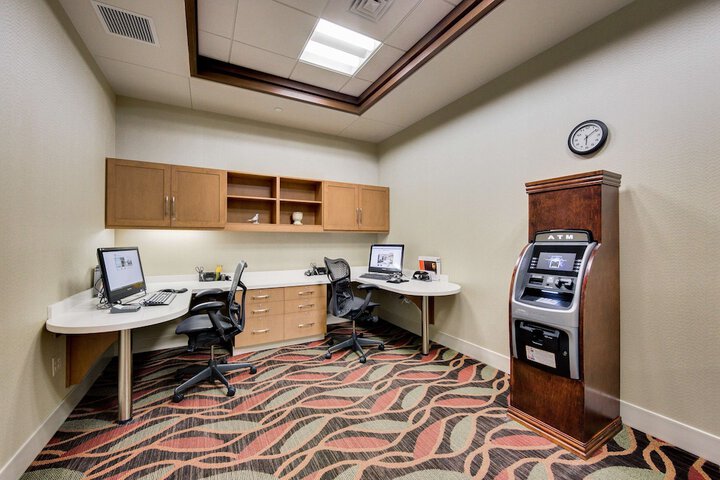 Business Center 36 of 36