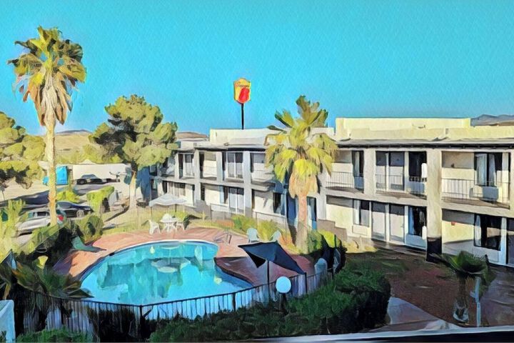 Hotel 4 of 36